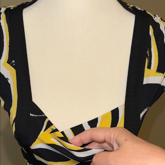 XOXO Blouse Black Yellow Crossover Bodice Top Tie Back Elastic Waist Women’s SzM - Picture 2 of 11